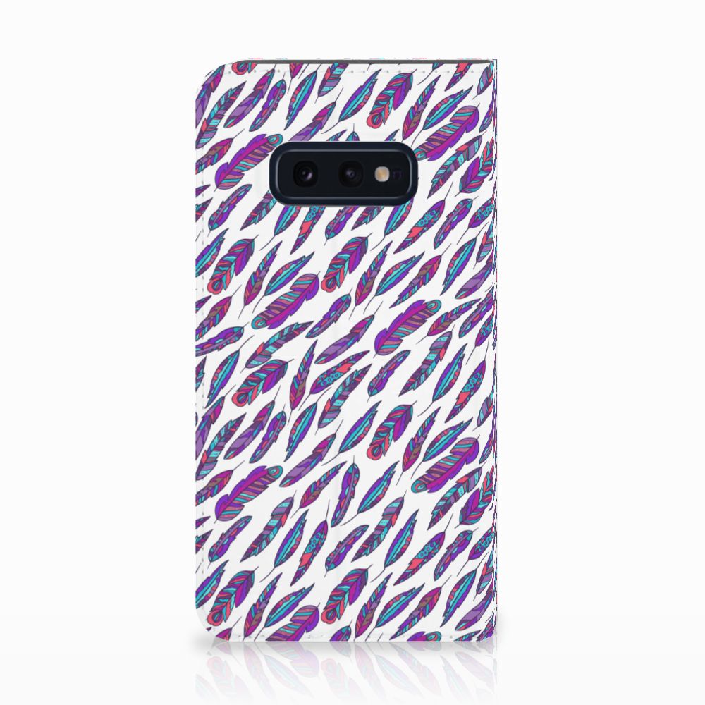 Samsung Galaxy S10e Hoesje met Magneet Feathers Color