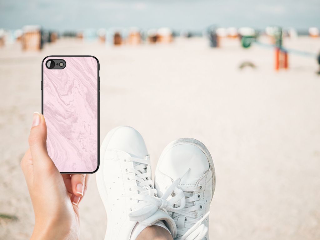 iPhone SE 2022 | SE 2020 | 7/8 Marmeren Print Telefoonhoesje Marble Pink - Origineel Cadeau Vriendin op het strand.