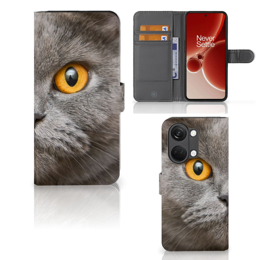 Telefoonhoesje met Pasjes OnePlus Nord 3 Britse Korthaar met afbeelding van een grijze kat met gele ogen.