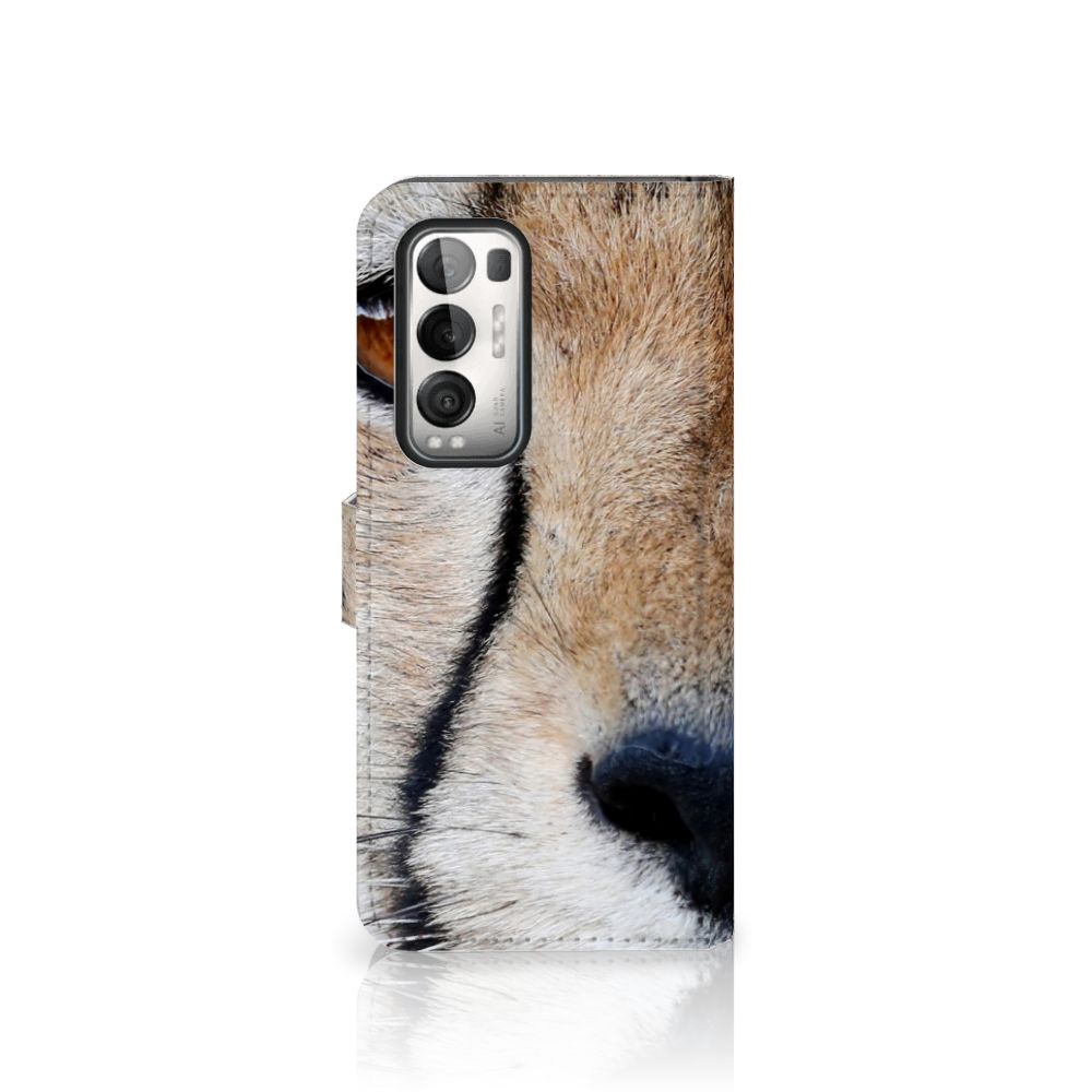 OPPO Find X3 Neo 5G Telefoonhoesje met Pasjes Cheetah met close-up van cheeta op de voorkant.