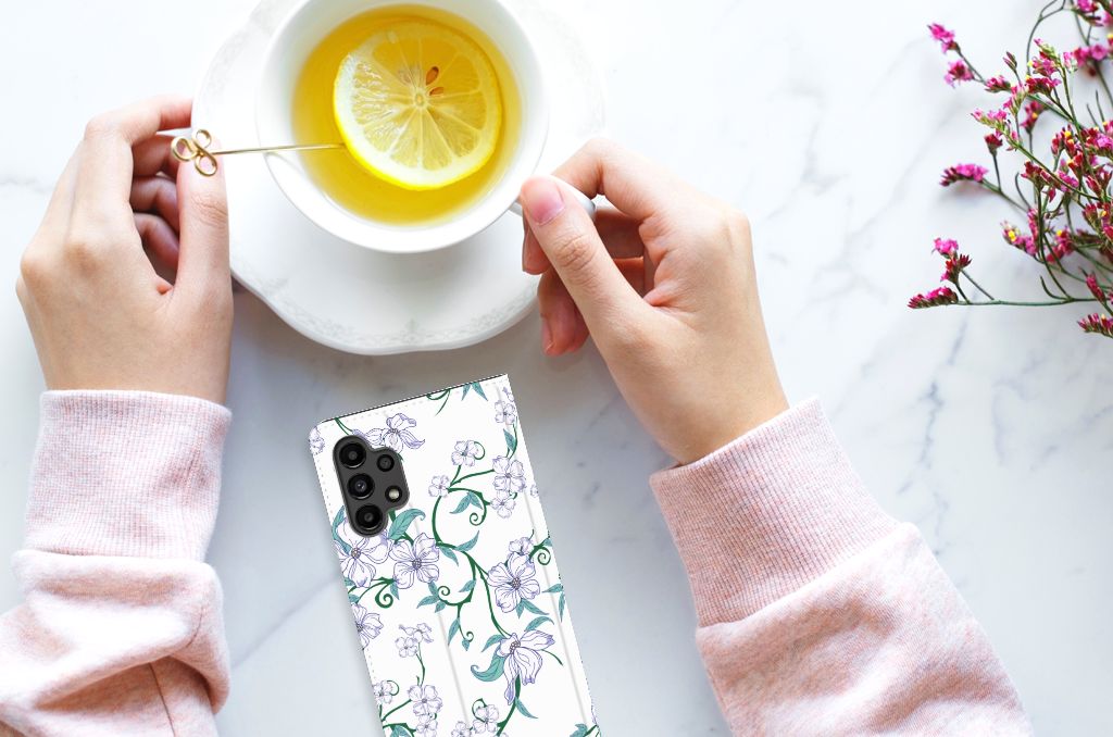 Samsung Galaxy A13 (4G) Uniek Smart Cover Blossom White - B2C Telecom