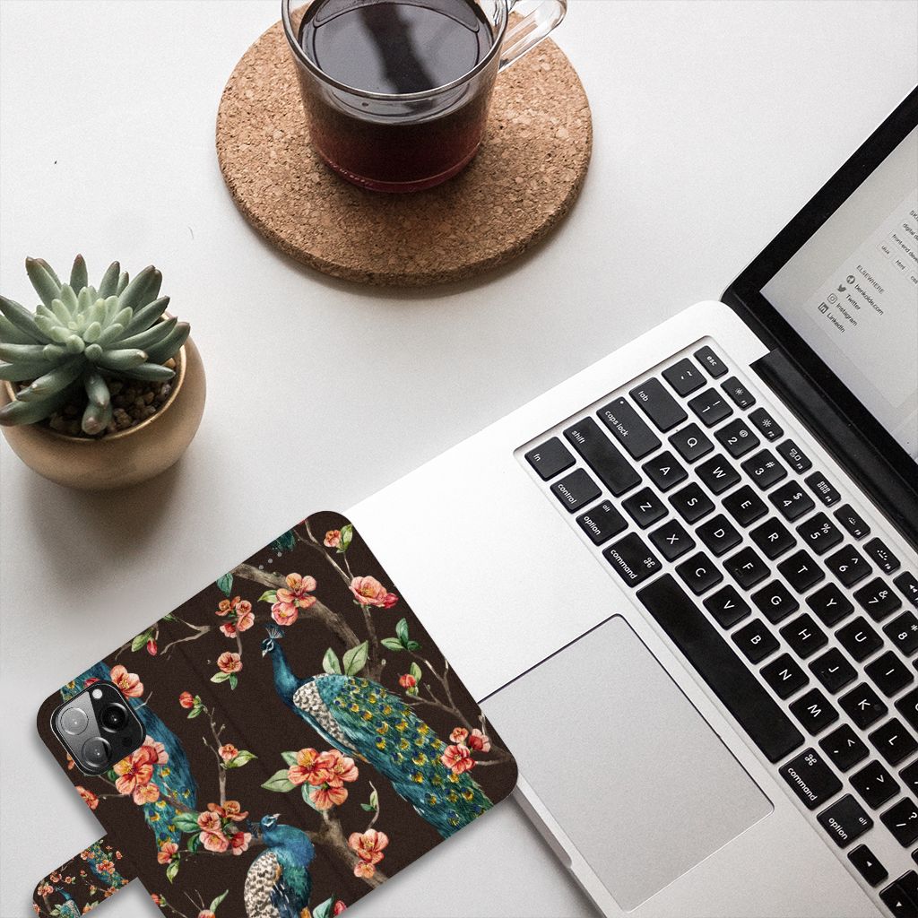 iPhone 13 Pro Max Telefoonhoesje met Pasjes Pauw met Bloemen