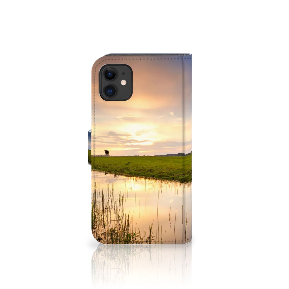 Apple iPhone 11 Telefoonhoesje met Pasjes Koe