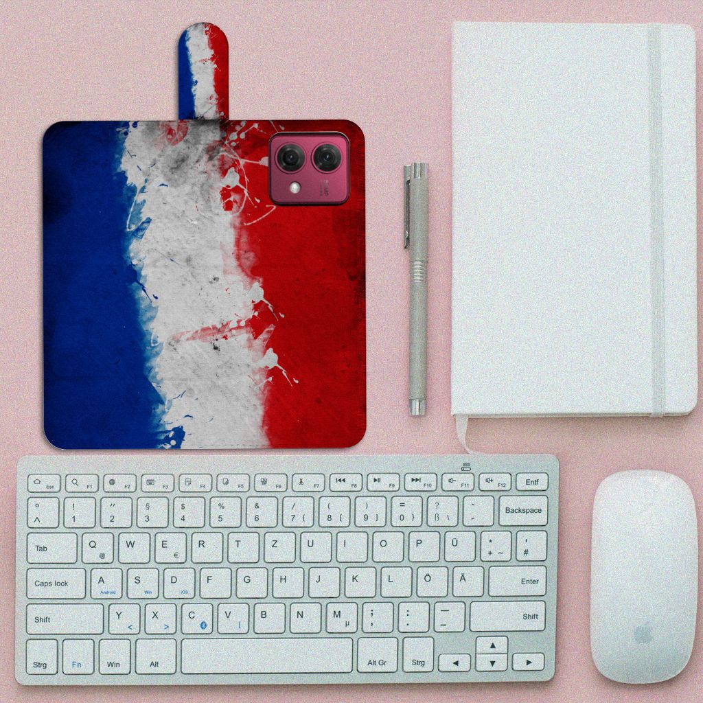 Motorola Moto G84 Bookstyle Case Nederland met artistiek design van de Franse vlag