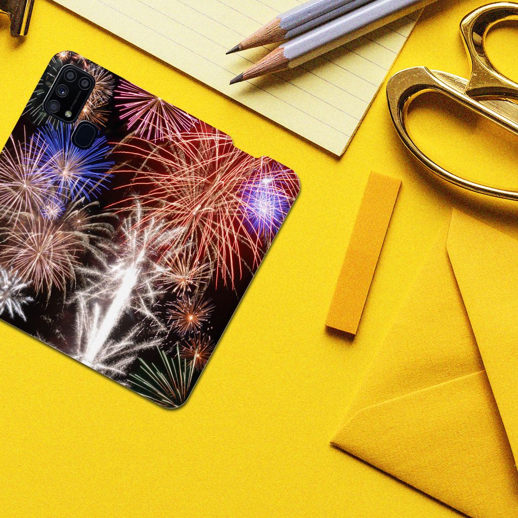 Samsung Galaxy M31 Hippe Standcase Vuurwerk - B2C Telecom