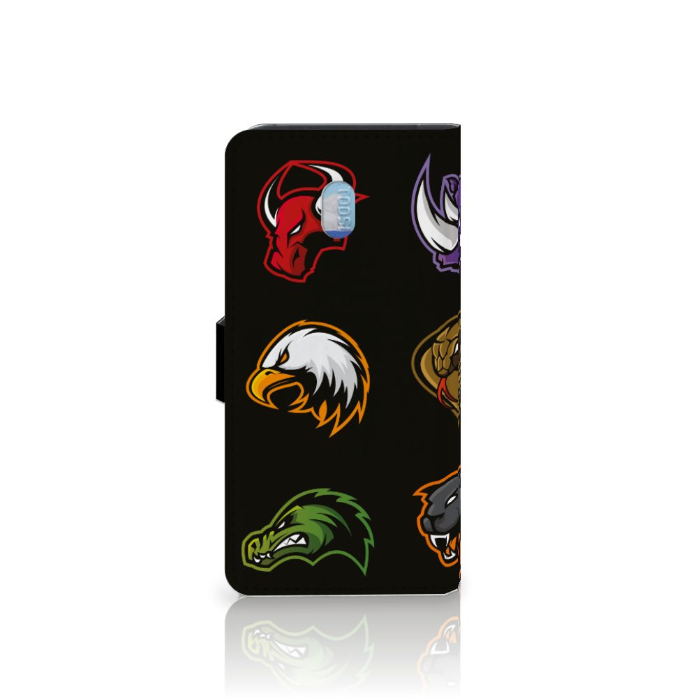 Xiaomi Redmi 8A Leuk Hoesje Cartoon met diverse dieren en fantasiefiguren op een zwarte achtergrond.