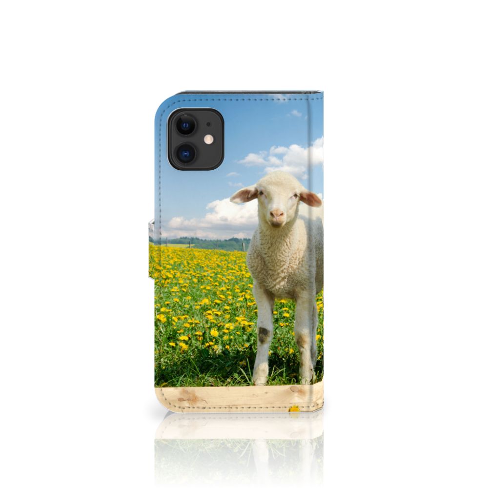 Apple iPhone 11 Telefoonhoesje met Pasjes Schaap en Lammetje