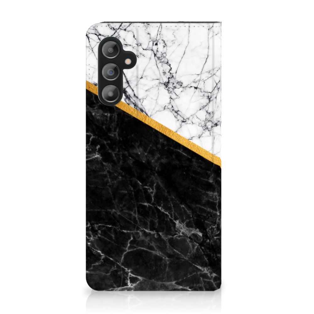 Samsung Galaxy A14 4G Standcase Marmer Wit Zwart - Origineel Cadeau Man met zwartwit marmer en gouden rand.