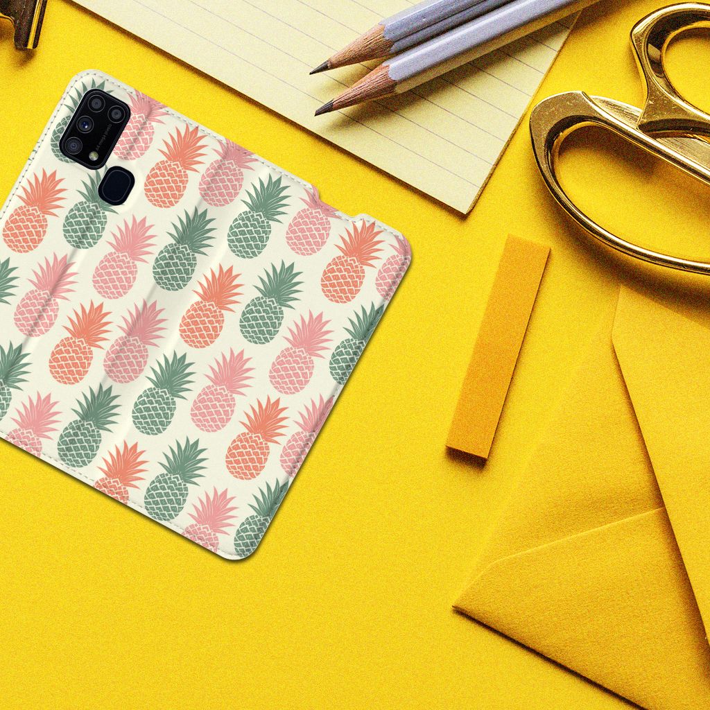 Samsung Galaxy M31 Flip Style Cover Ananas - B2C Telecom