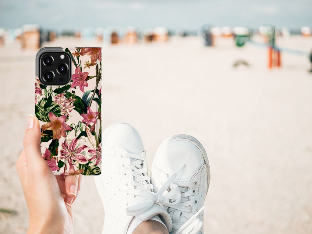 iPhone 13 Pro Smart Cover Flowers - B2C Telecom