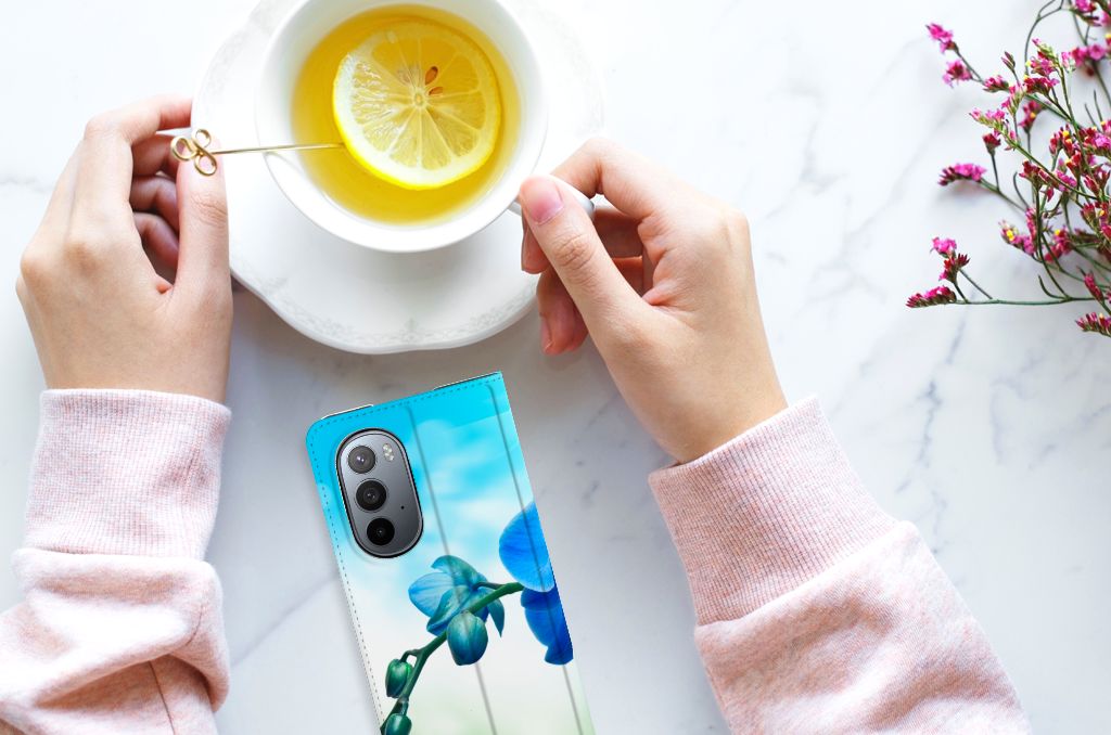 Motorola Edge 30 Pro Smart Cover Orchidee Blauw - Cadeau voor je Moeder - B2C Telecom