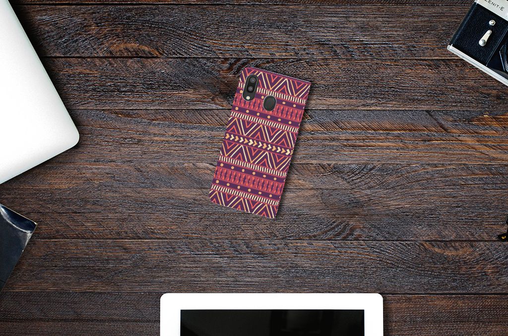 Samsung Galaxy M20 Hoesje met Magneet Aztec Paars