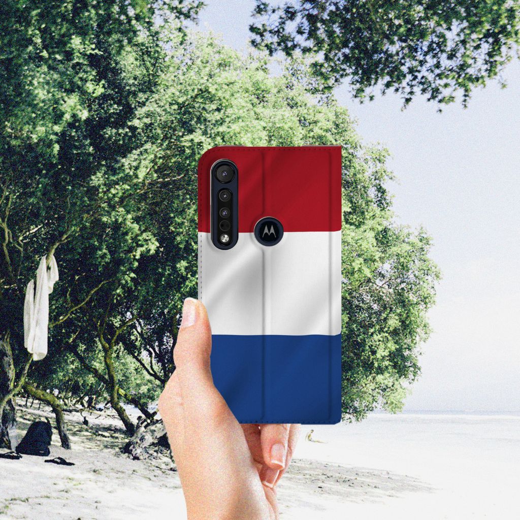 Motorola G8 Plus Standcase Nederlandse Vlag - B2C Telecom