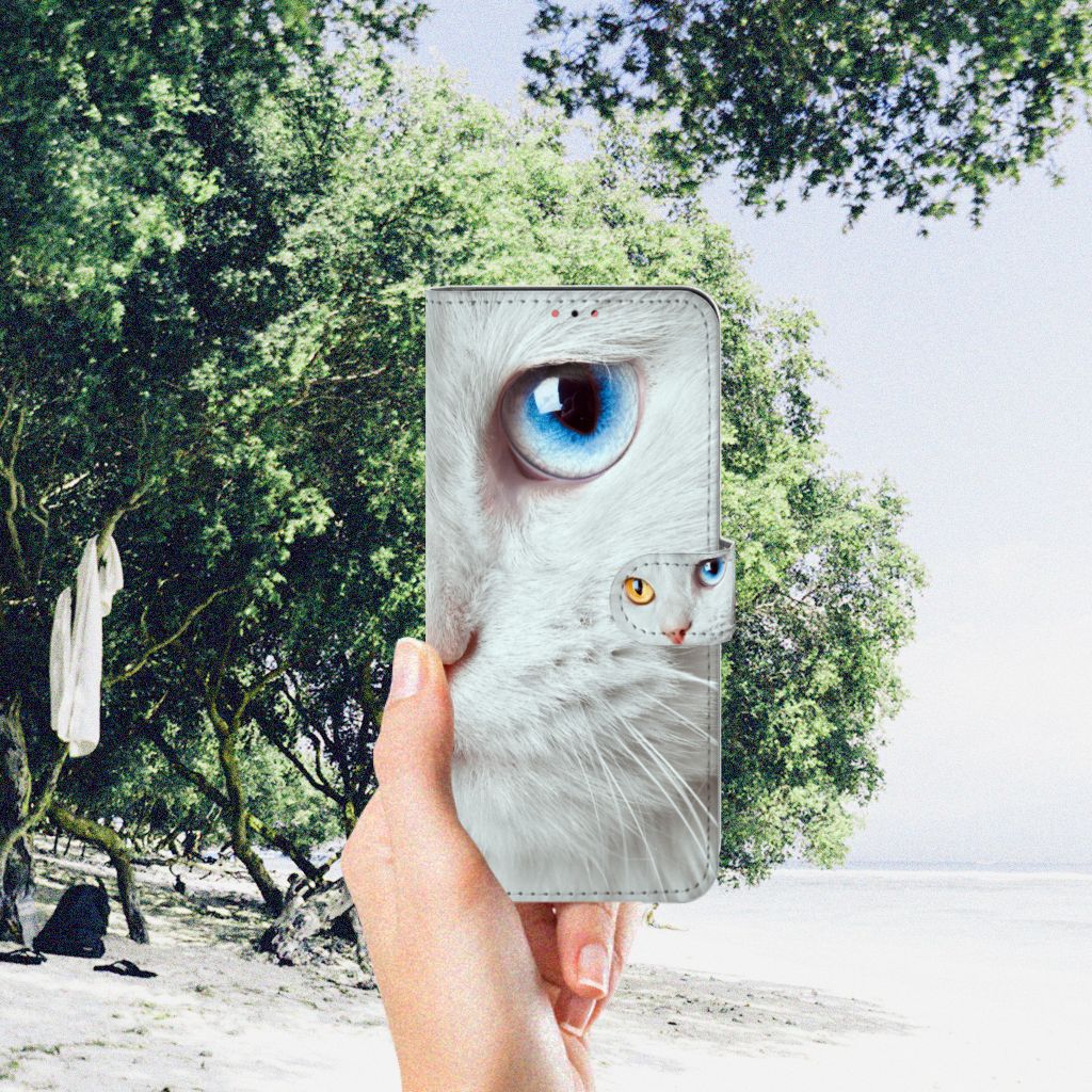 Samsung Galaxy A13 (4G) Telefoonhoesje met Pasjes Witte Kat
