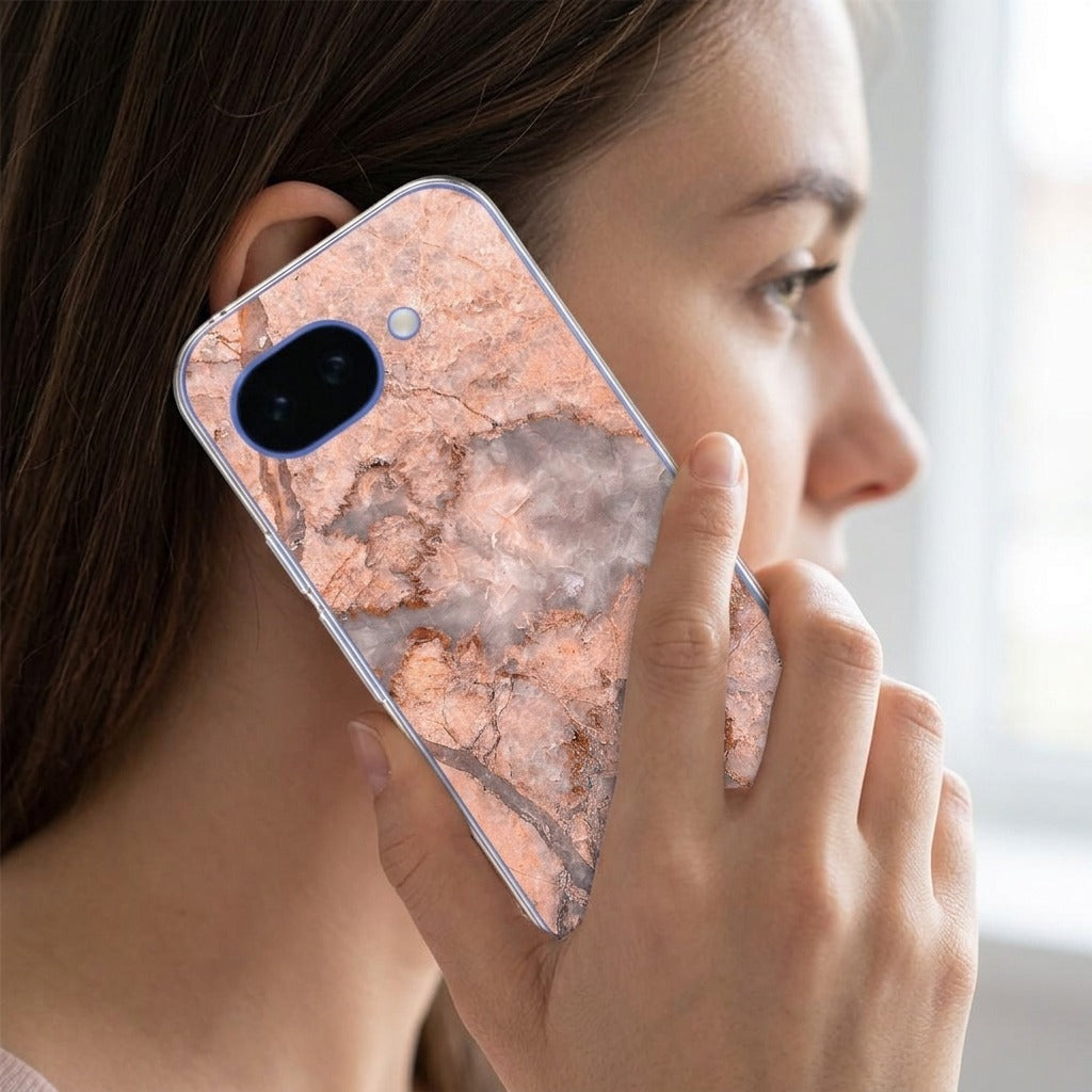 Softcase hoesje Google Pixel 10a Marmer Oranje - lifestyle foto in huiselijke setting