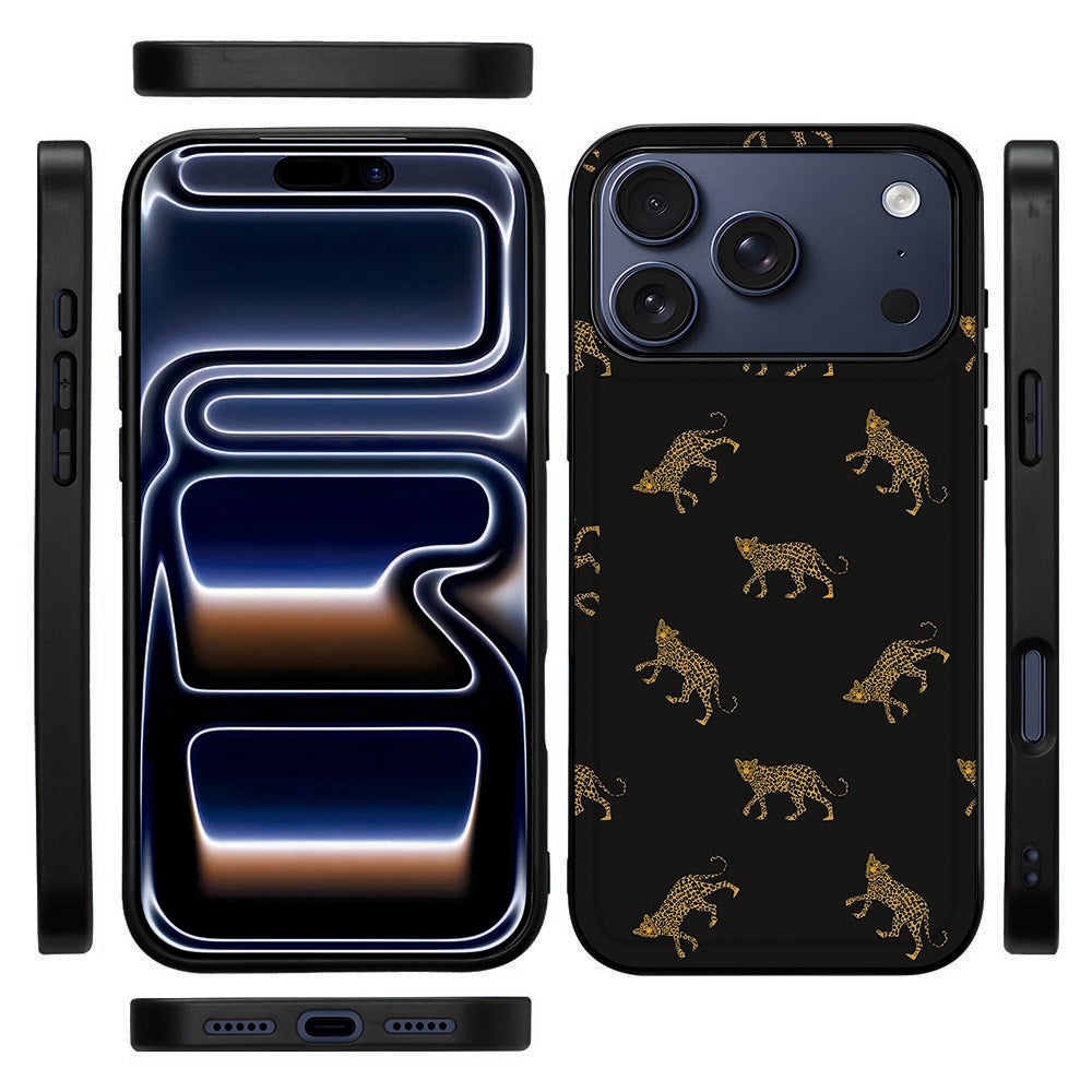 Zijaanzicht van de Leopards back cover voor de iPhone 18 Pro, zwarte TPU-rand in één lijn met de print