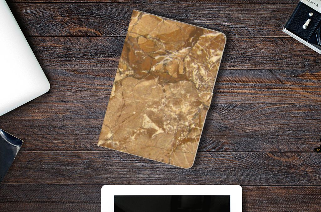 Leuk Tablet hoesje Marmer Creme - lifestylefoto
