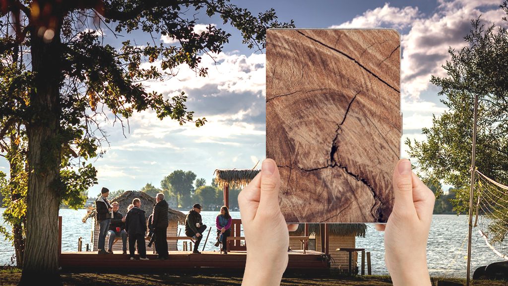 Tablet Book Cover Tree Trunk - voorkant