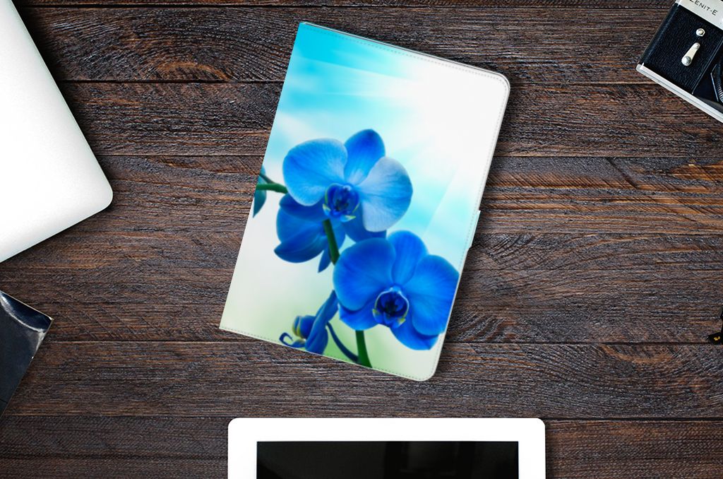 Tablet Cover Orchidee Blauw - Cadeau voor je Moeder - lifestylefoto