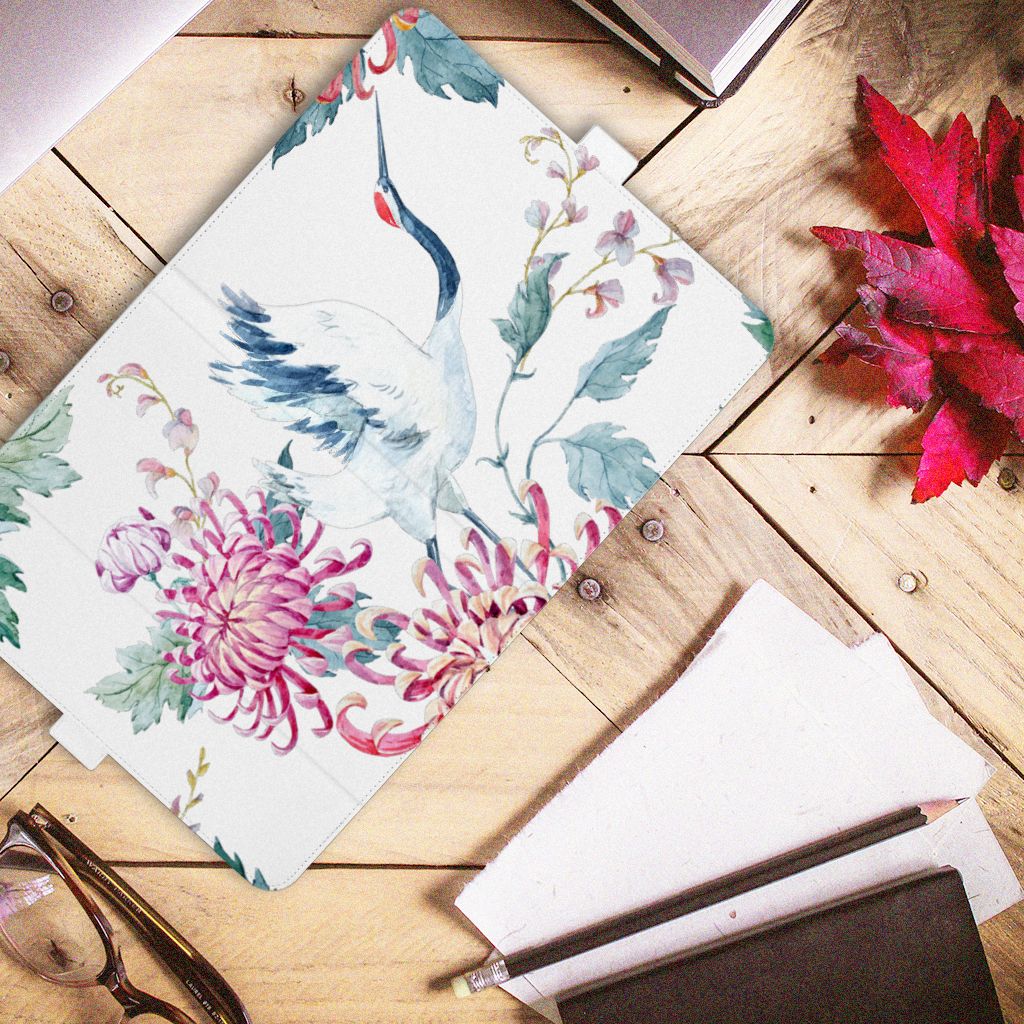 iPad (2022) 10.9 Flip Case Bird Flowers