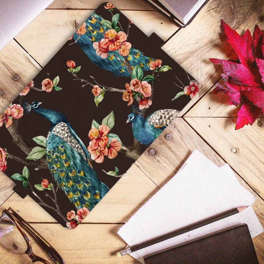 iPad (2022) 10.9 Flip Case Pauw met Bloemen