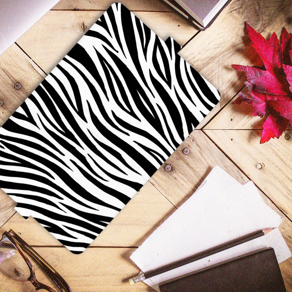 iPad Air (2020/2022) 10.9 inch Flip Case Zebra