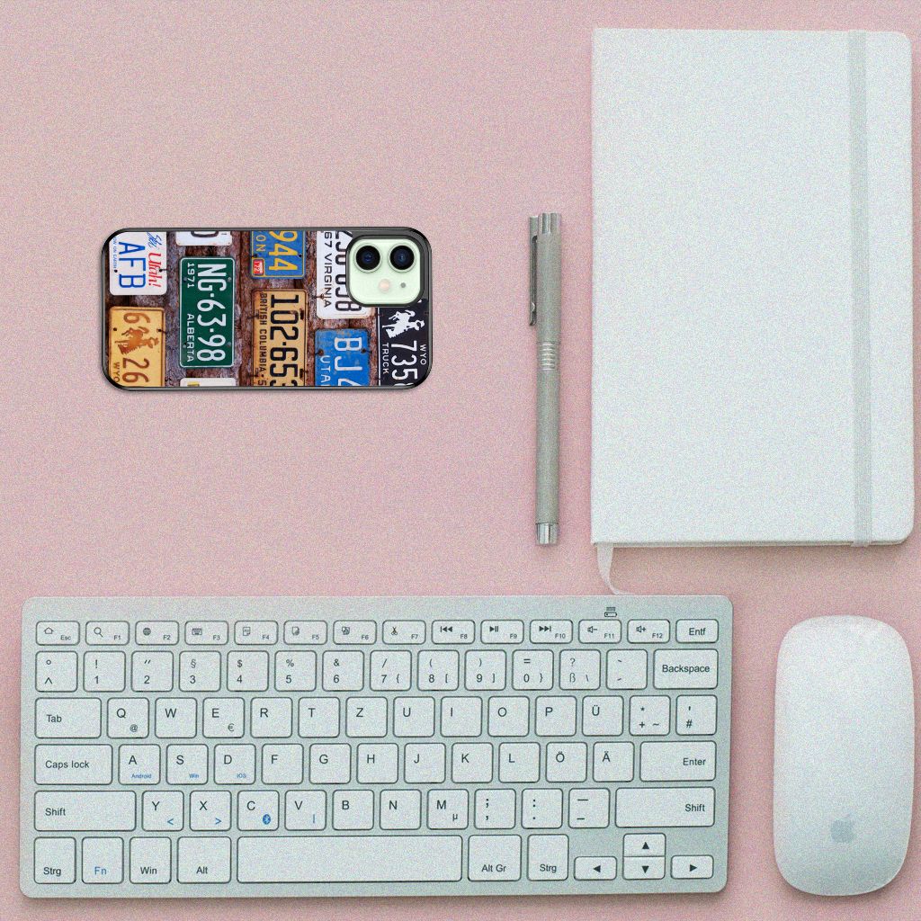 Apple iPhone 12 Mini Grip Case Kentekenplaten vintage ontwerp bovenaanzicht toetsenbord notitieboek muis