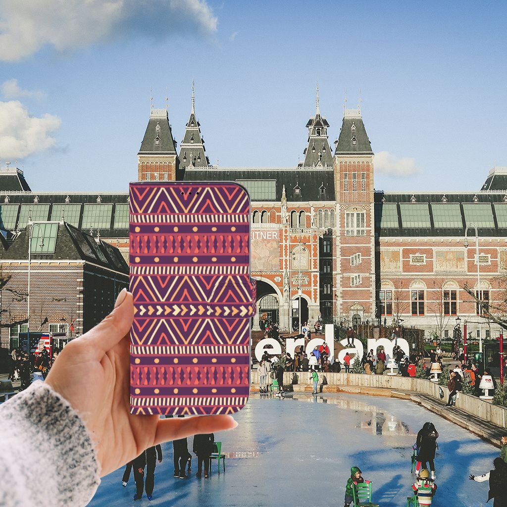 iPhone 13 Pro Max Telefoon Hoesje Aztec Paars hoesje aztec paars hand amsterdam