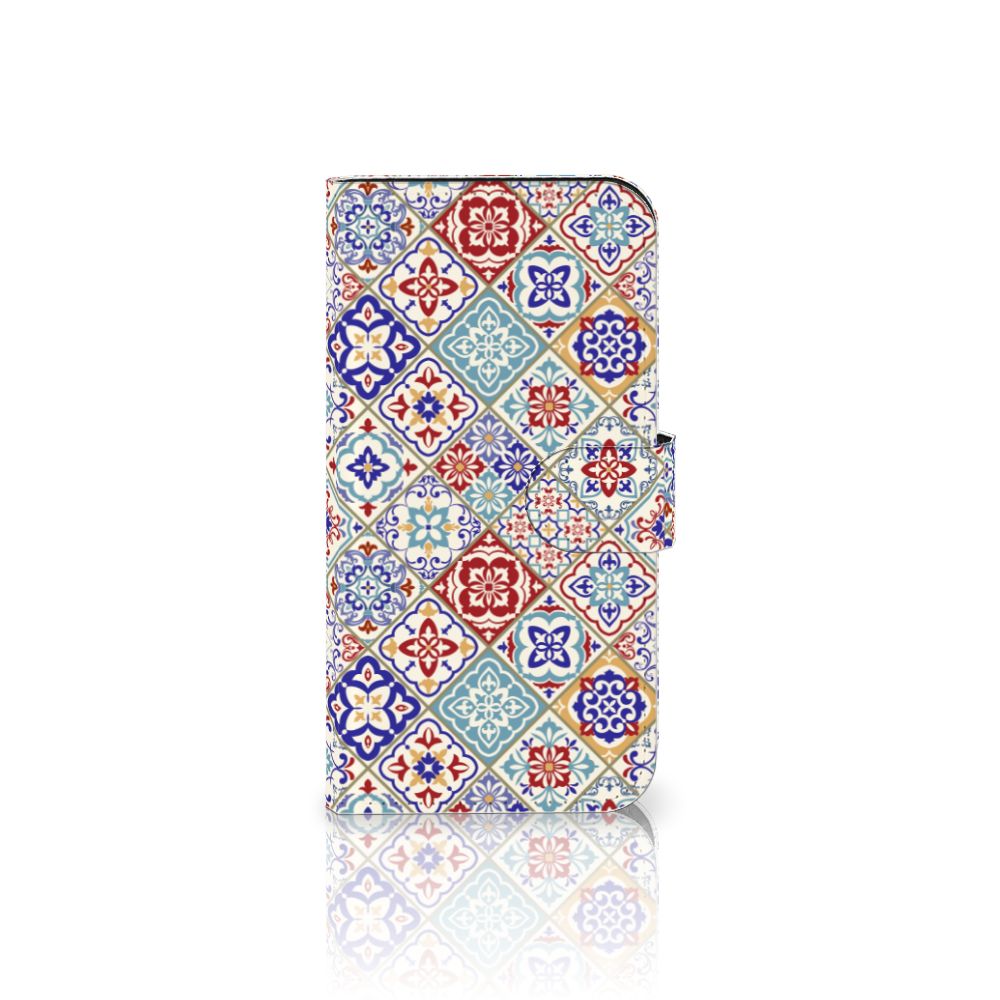 iPhone 15 Bookcase Tiles Color met uniek tegelontwerp, ruimte voor 3 pasjes 🌈.