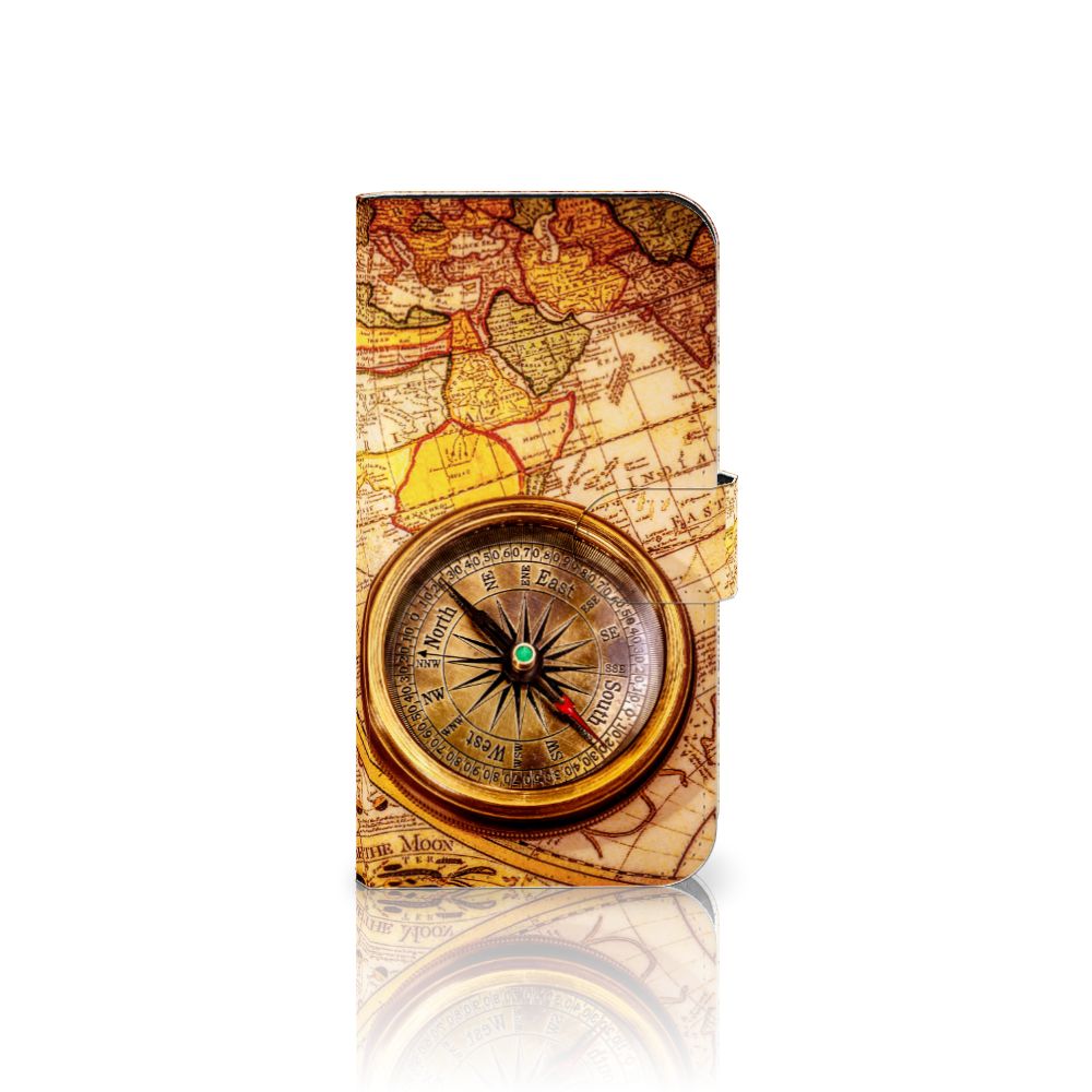 iPhone 15 Flip Cover Kompas met een prachtig kompas ontwerp op een wereldkaart
