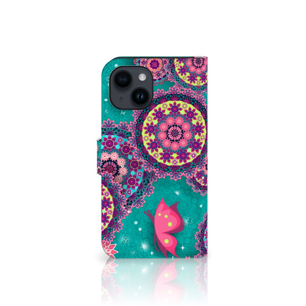 iPhone 15 Hoesje Cirkels en Vlinders met kleurrijke mandala en vlinderdesign 🦋