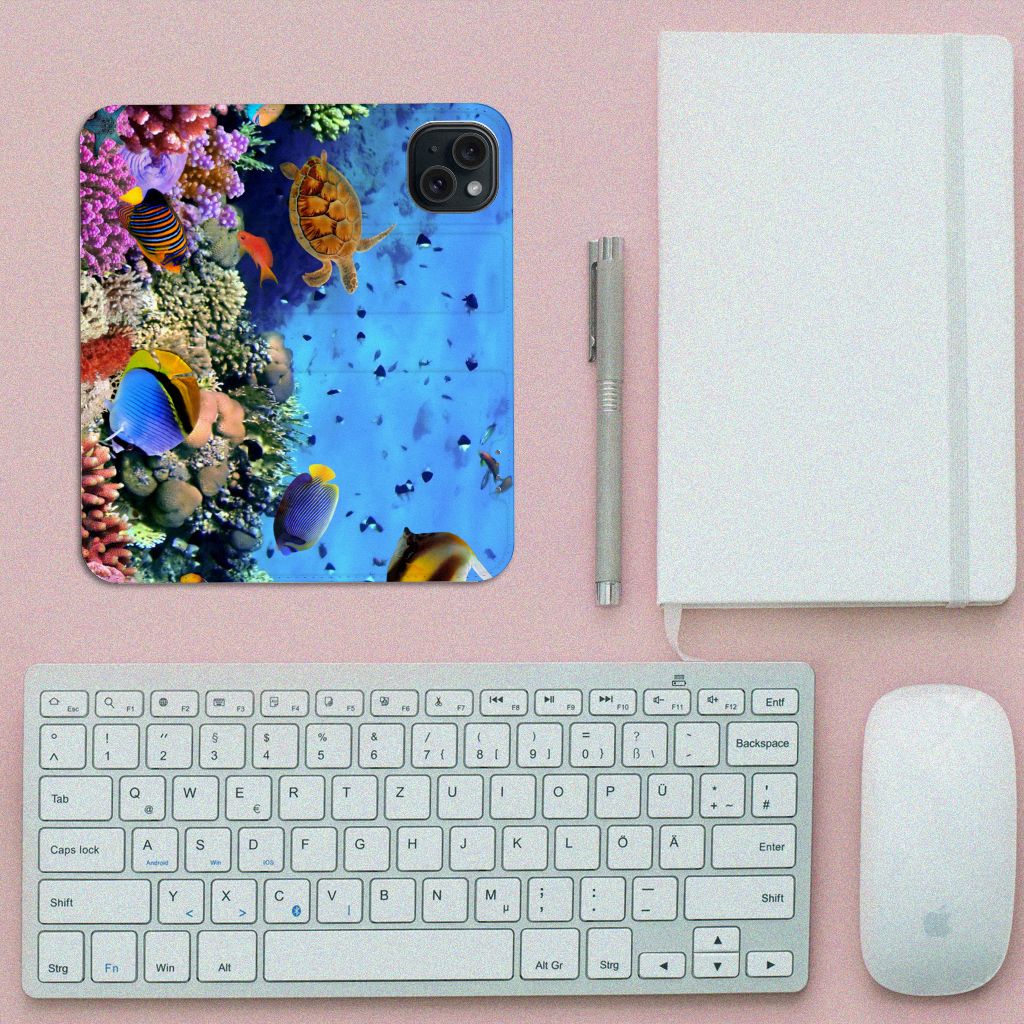 iPhone 15 Hoesje maken Vissen met kleurrijke tropische vissen en een schildpad onderwater 🌊.