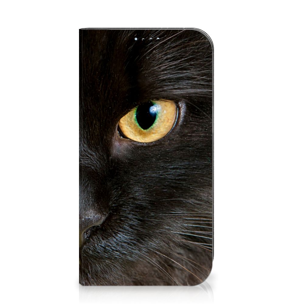 iPhone 15 Hoesje maken Zwarte Kat met close-up van het oog van een zwarte kat, mooi detail en beschermend design.