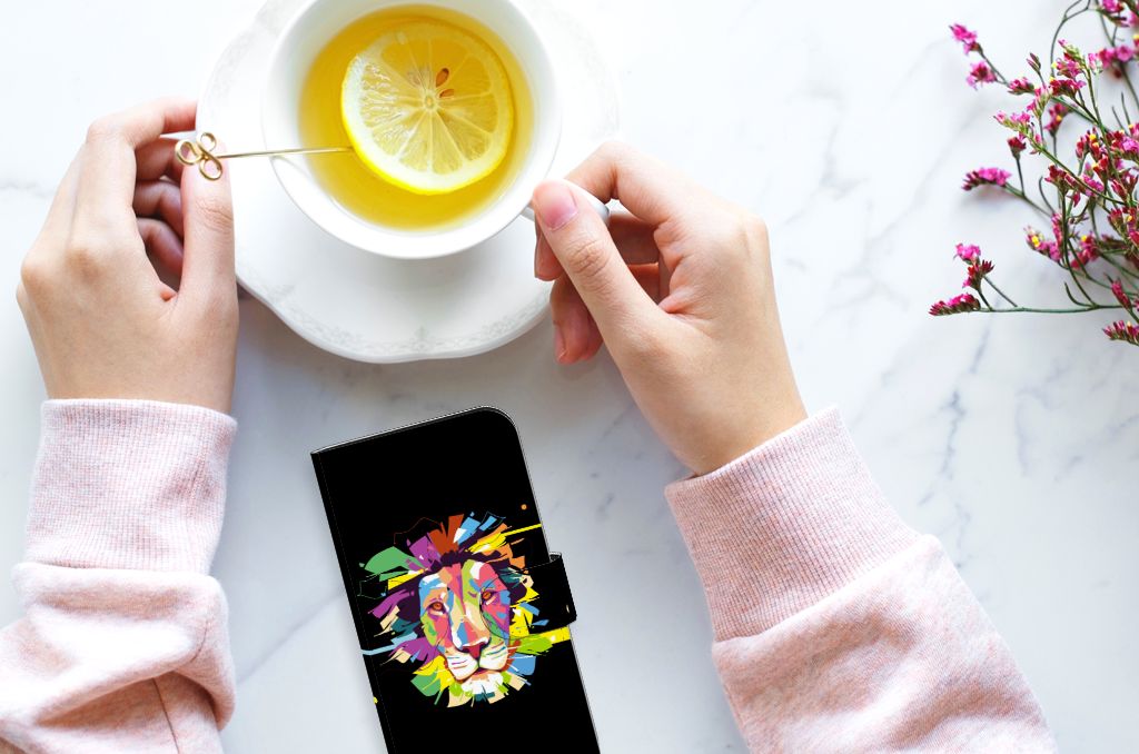 iPhone 15 Leuk Hoesje Lion Color met kleurrijk lion design, perfect voor stijlvolle bescherming en functionaliteit.