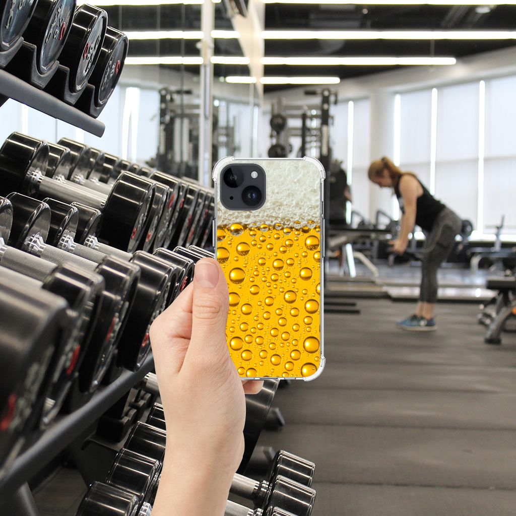 iPhone 15 Plus Beschermhoes Bier bier design achterzijde smartphone in sportschool