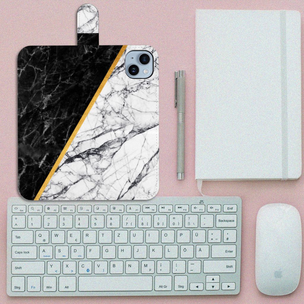 iPhone 15 Plus Bookcase Marmer Wit Zwart - Origineel Cadeau Man met stijlvol zwart-wit marmer patroon.