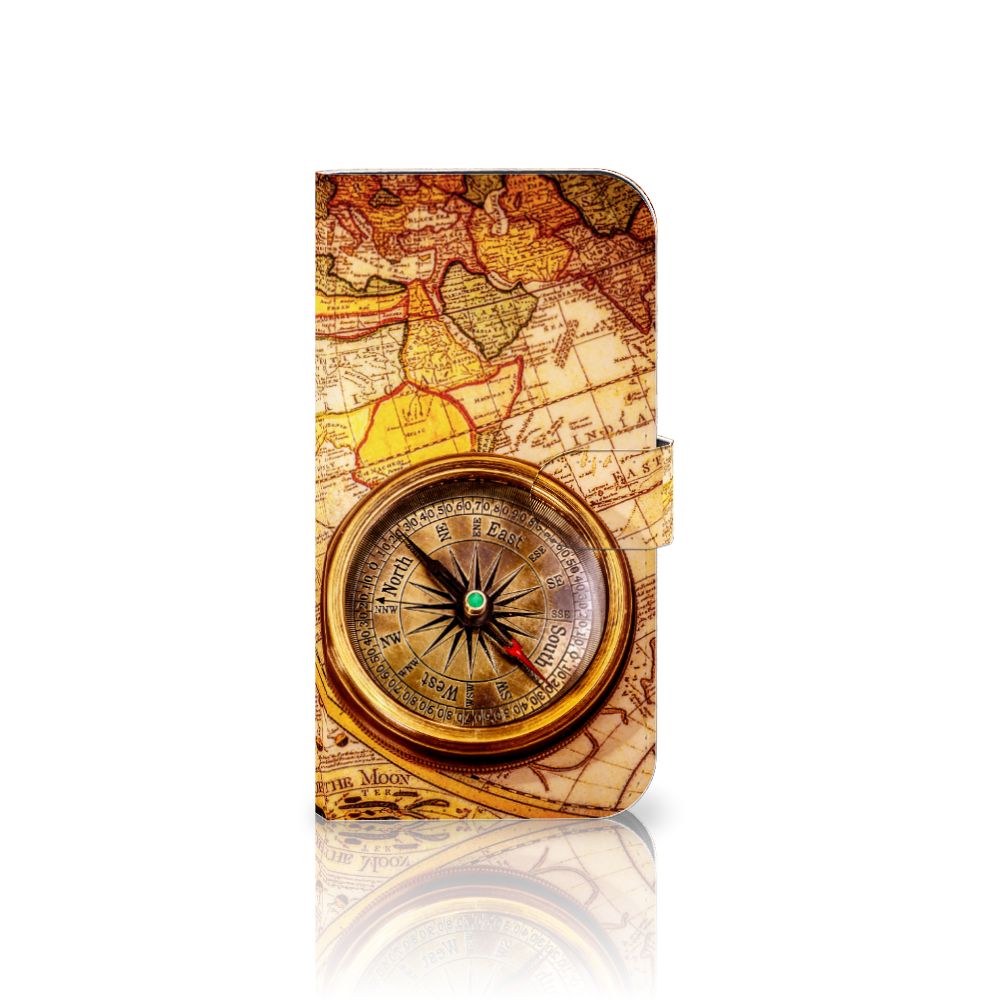 iPhone 15 Plus Flip Cover Kompas met stijlvolle kompasafbeelding op landkaart achtergrond 🧭
