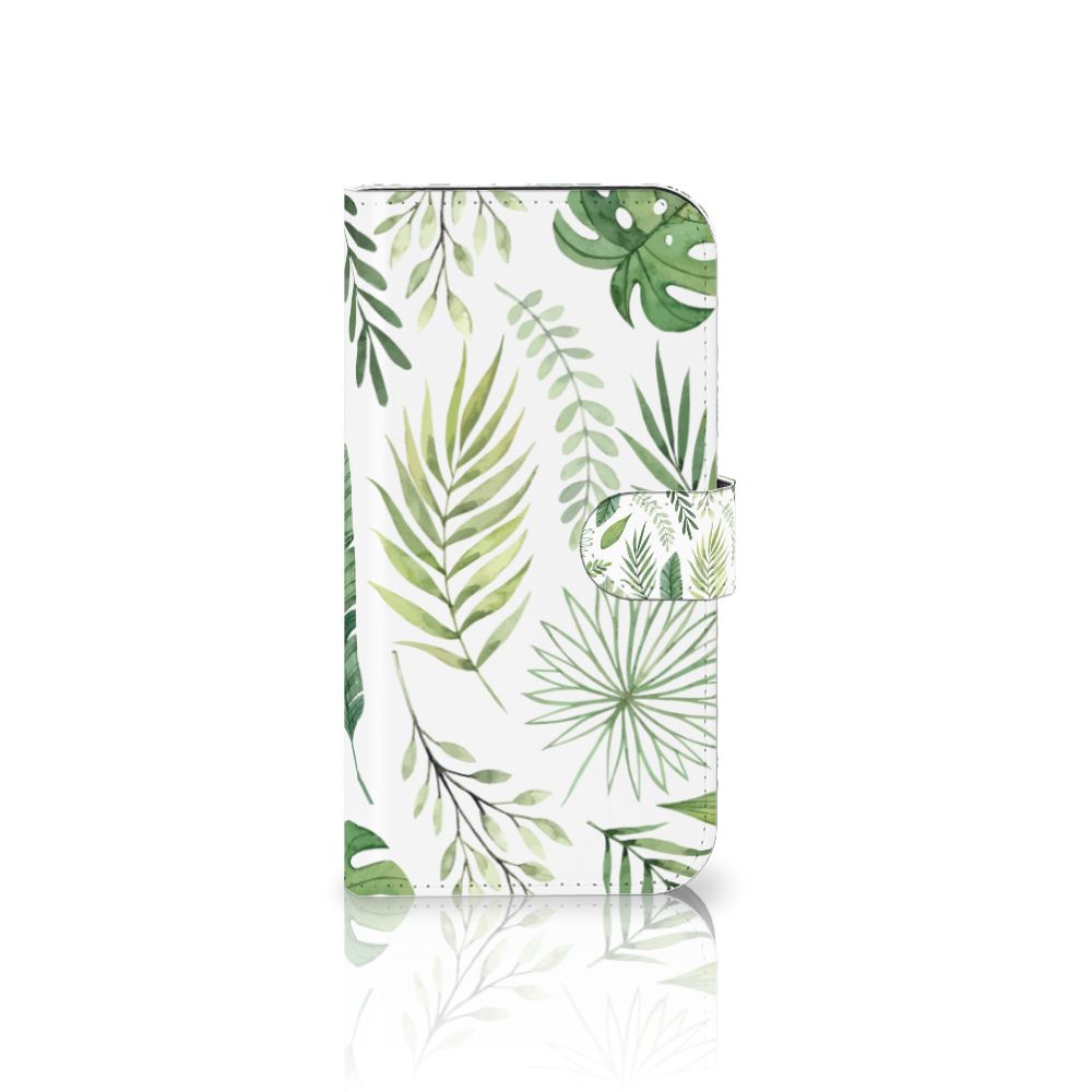 iPhone 15 Plus Hoesje Leaves met bladerenpatroon in lichtgroen en wit, perfect voor pasjes. 🍃