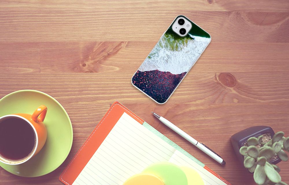 iPhone 15 Plus TPU Hoesje Sea in Space met een artistiek ontwerp van zee en ruimte 🌊✨.