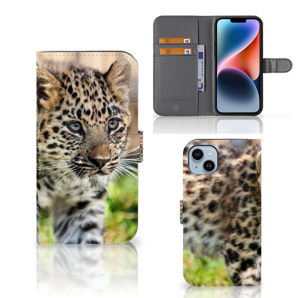 iPhone 15 Plus Telefoonhoesje met Pasjes Baby Luipaard met schattig luipaardwelp ontwerp 🐆