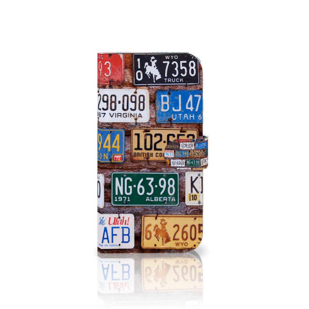iPhone 15 Plus Telefoonhoesje met foto Kentekenplaten telefoonhoesje kentekenplaten collage van kentekenplaten aanzicht