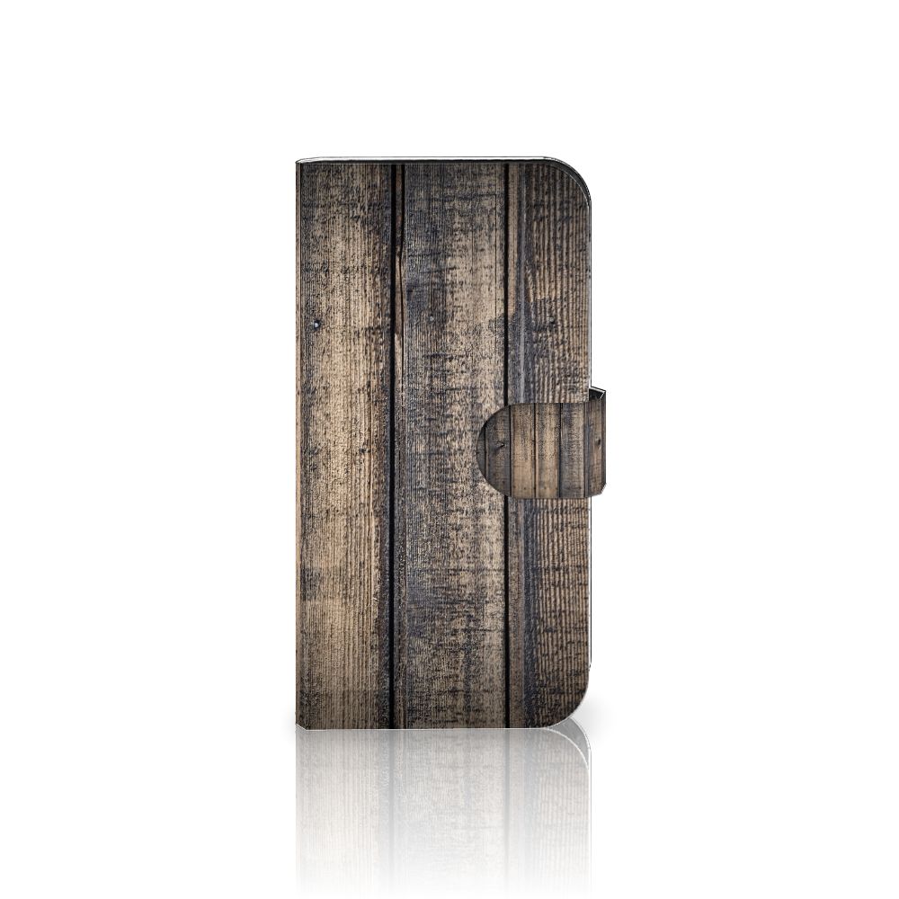 iPhone 15 Pro Book Style Case Steigerhout met een robuust houten design
