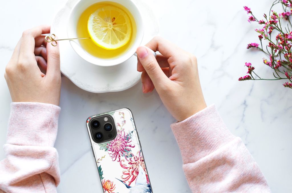 iPhone 15 Pro Dierenprint Telefoonhoesje Bird Flowers B2C Telecom