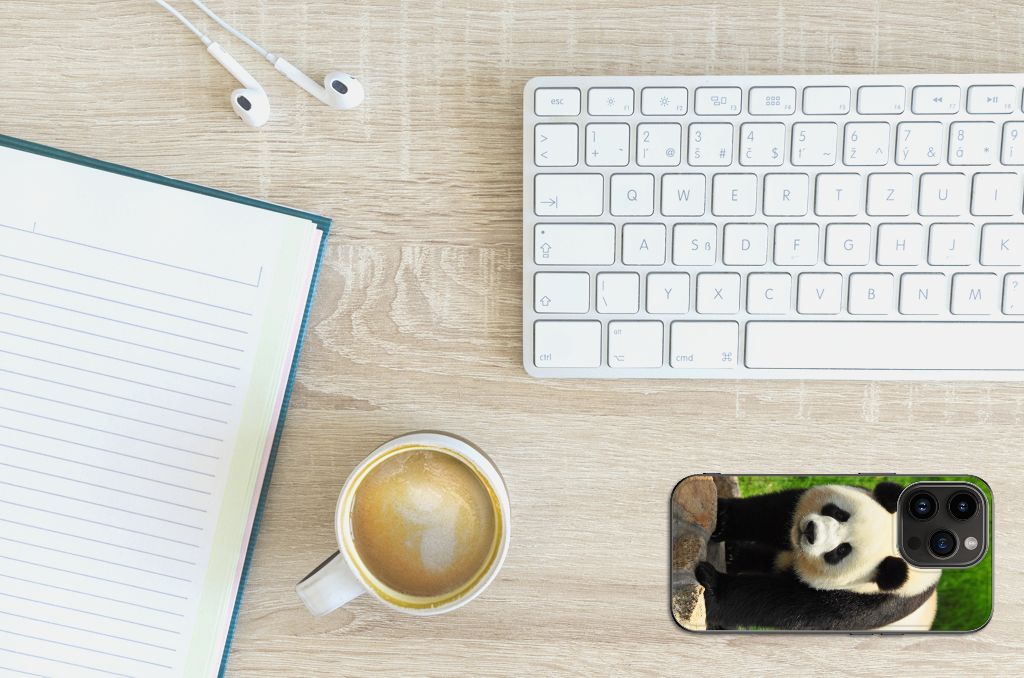 iPhone 15 Pro Dierenprint Telefoonhoesje Panda B2C Telecom