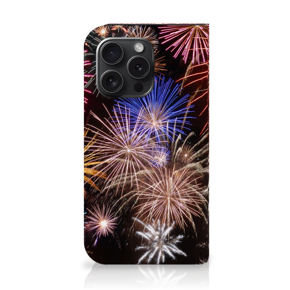 iPhone 15 Pro Hippe Standcase Vuurwerk met kleurrijke siervuurwerkprint 🎆