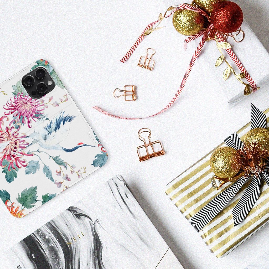 iPhone 15 Pro Hoesje maken Bird Flowers design met ooievaar bloemen aanzicht
