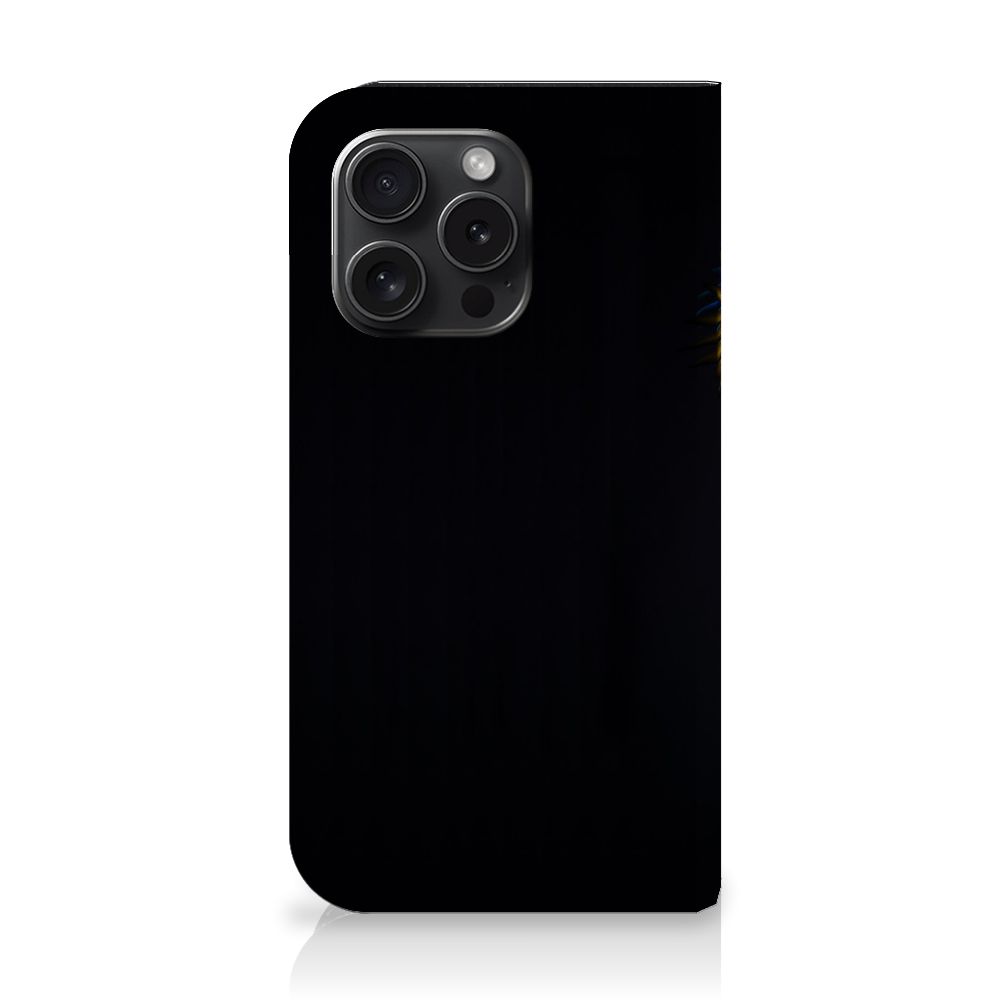 iPhone 15 Pro Hoesje maken Papegaai met zwart design voor optimale smartphone bescherming.