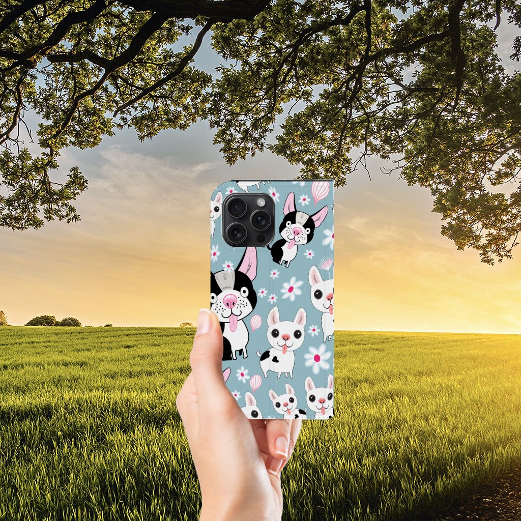 iPhone 15 Pro Max Hoesje maken Hondjes met schattige hondjes op een kleurrijke achtergrond 🌸.