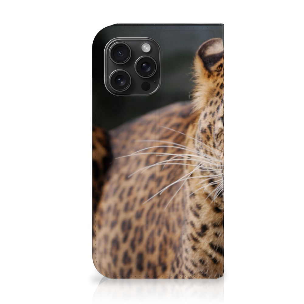 iPhone 15 Pro Max Hoesje maken Luipaard met close-up van een luipaard patroon op een stijlvolle case.
