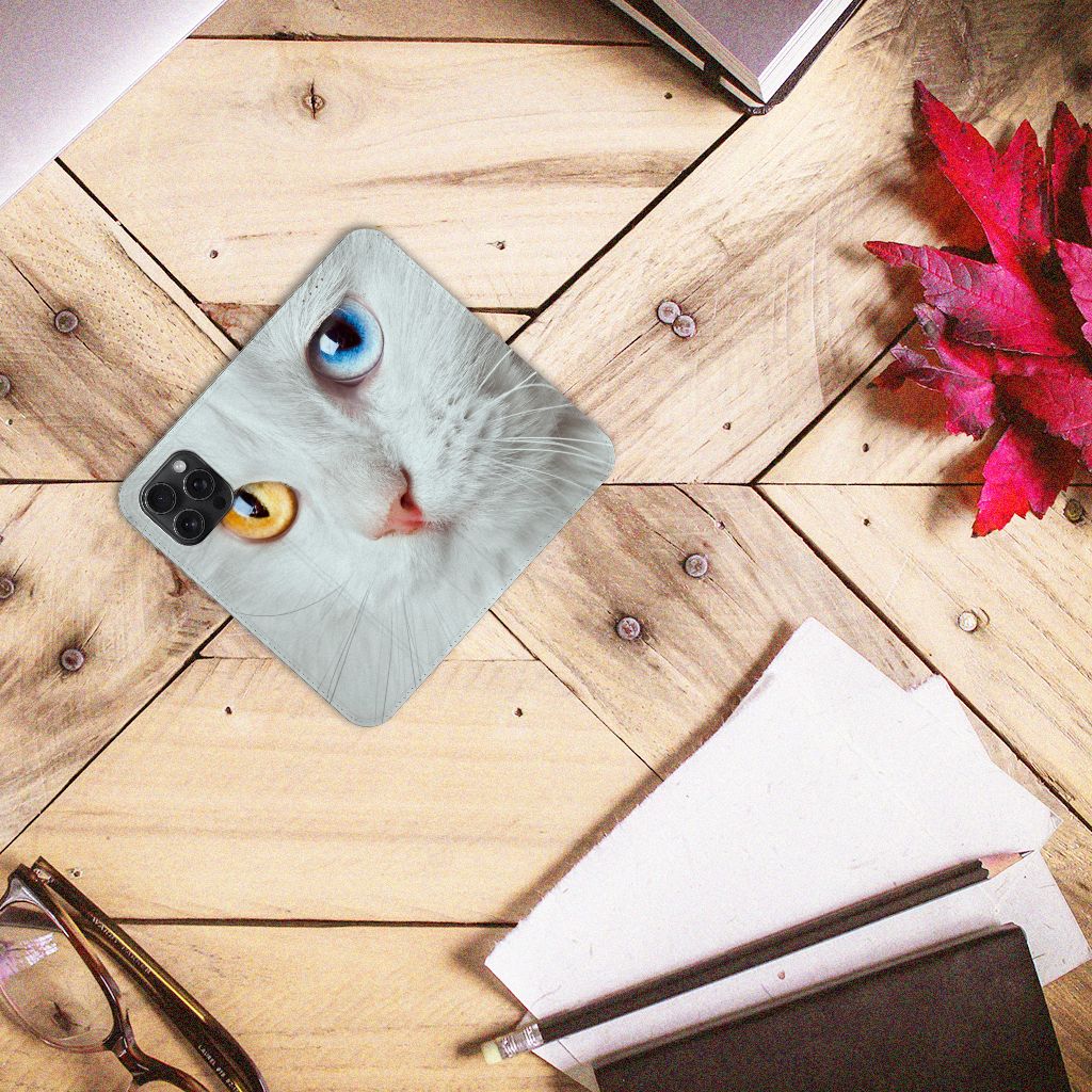 iPhone 15 Pro Max Hoesje maken Witte Kat design witte kat bovenaanzicht